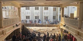 Peshawar mosque attacked