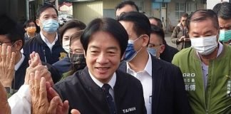 民進黨主席當選人賴清德（前）18日將正式接任黨主席，並公布黨秘書長許立明以及3位副秘書長楊懿珊、黃建嘉、許嘉恬。（中央社檔案照片）